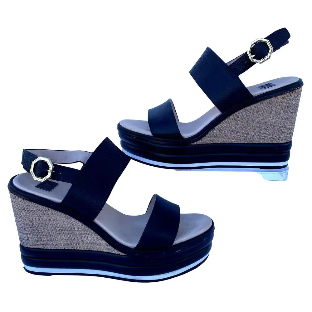Louise et Cie product details